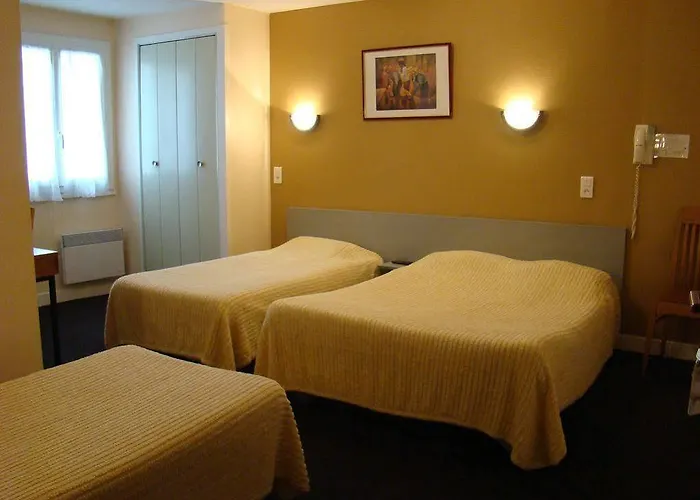 Otel Saint Sebastien 2*