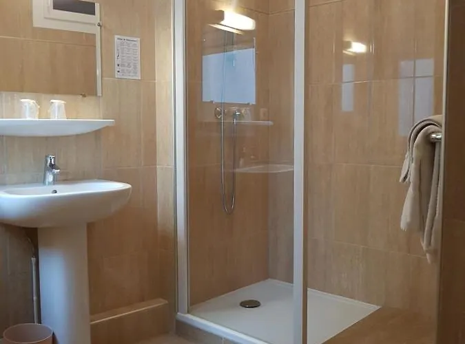 Hotel Saint Sebastien 2*